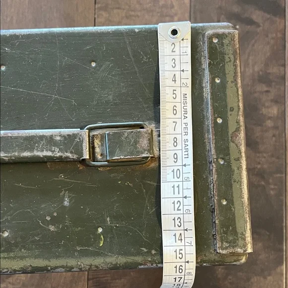 Vintage Green Metal Ammo Box - Picture 10 of 12